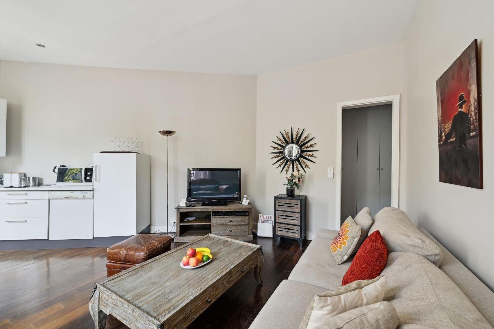 Apartment Bnbnova - Champs-elysees & Arc De Triomphe